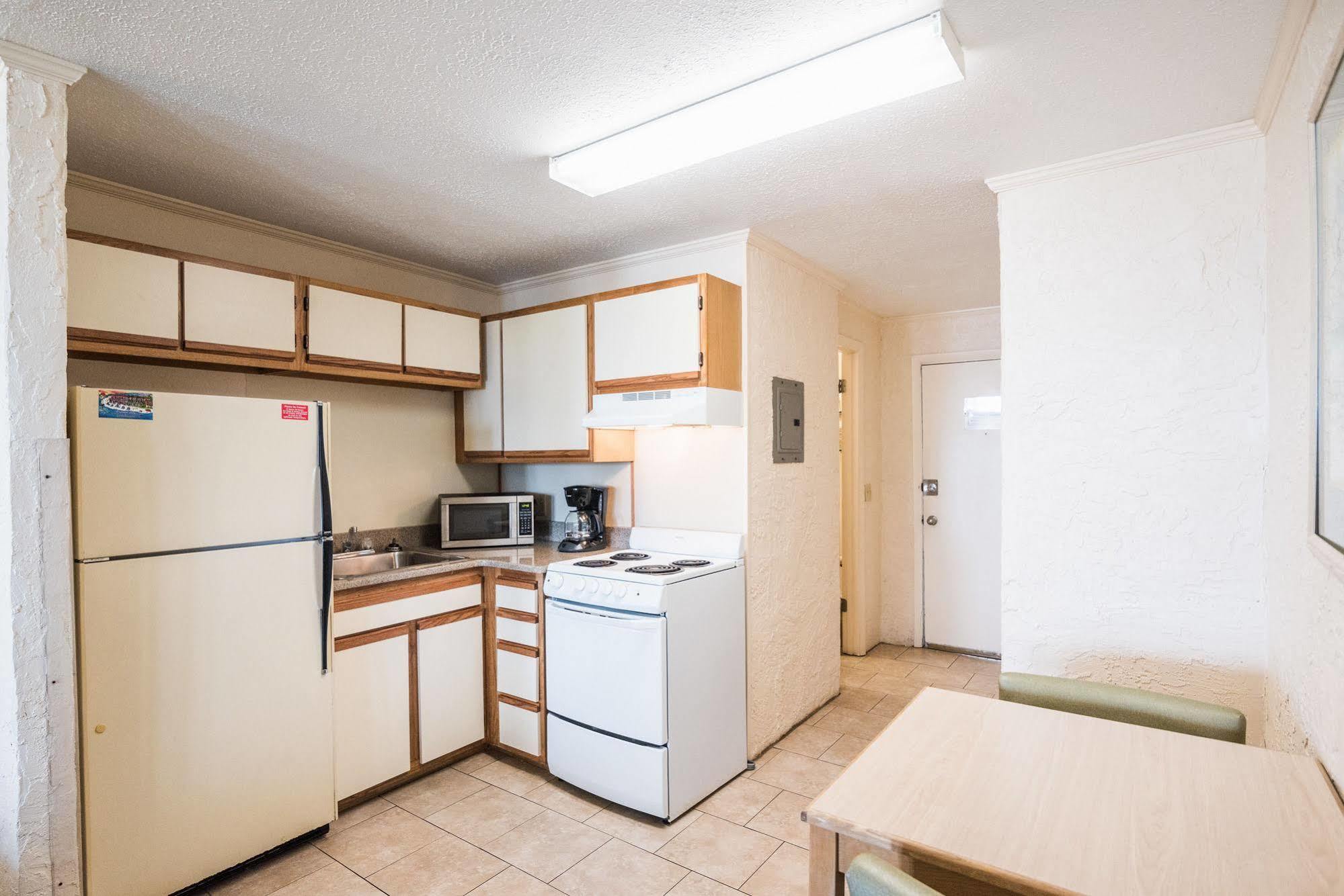 The Driftwood Lodge Panama City Beach Bagian luar foto