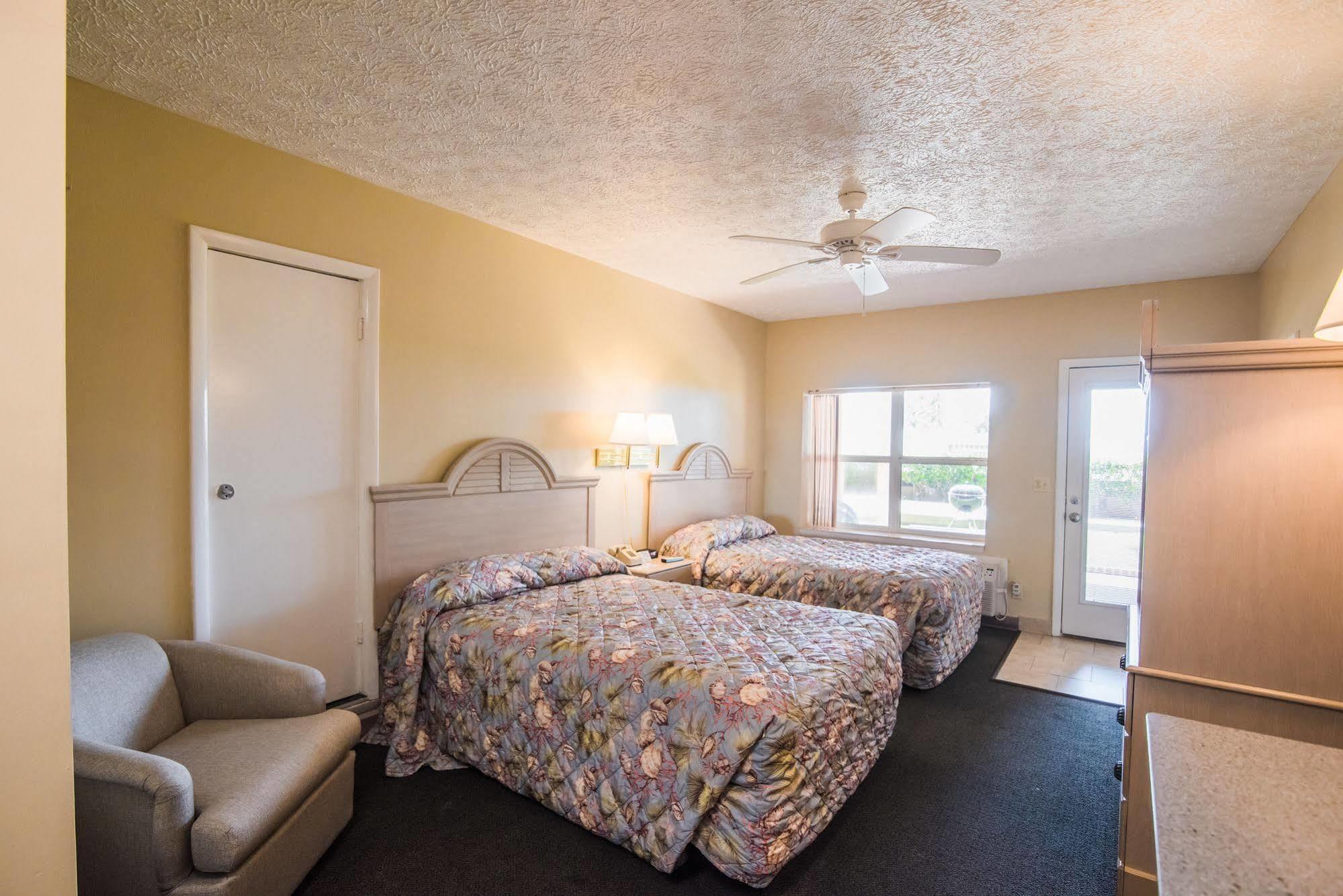 The Driftwood Lodge Panama City Beach Bagian luar foto